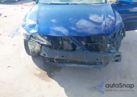 2011 Toyota Camry Le z USA, uszkodzony, nr VIN 4T1BF3EK5BU638819